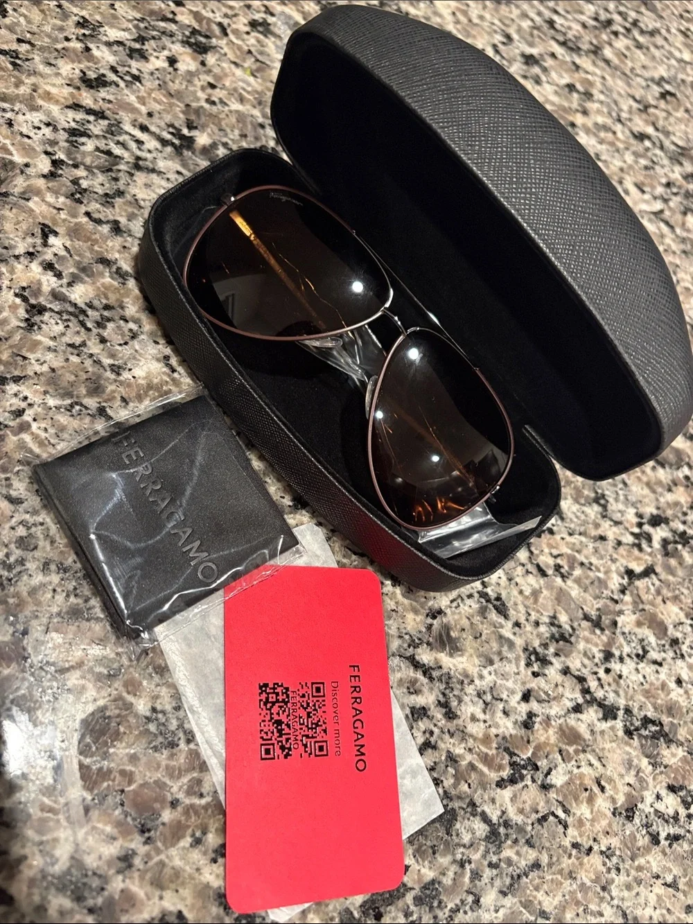 NWT Salvatore Ferragamo Women’s Brown Lenses Aviator Sunglasses